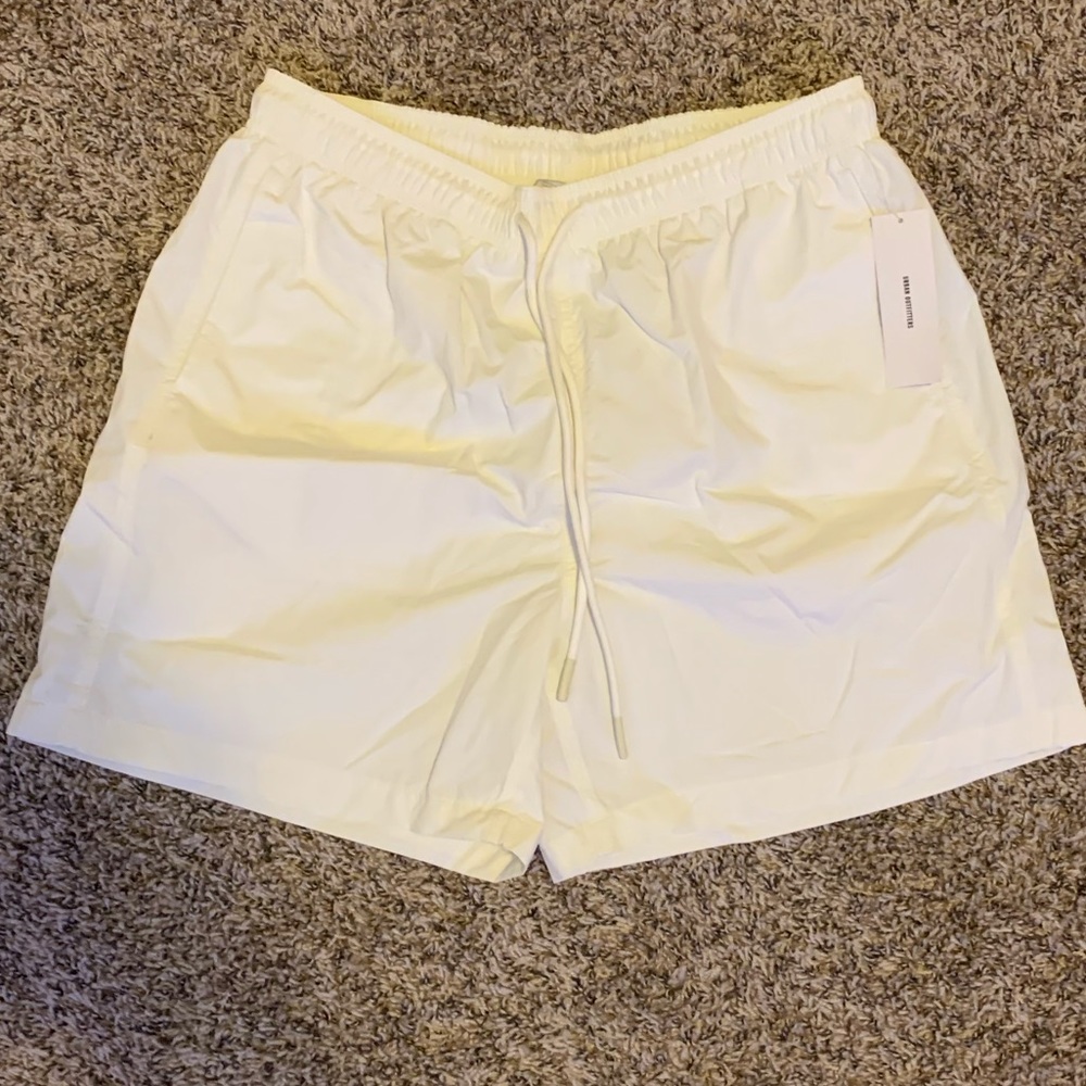 Men’s Urban Outfitters White/Creme shorts